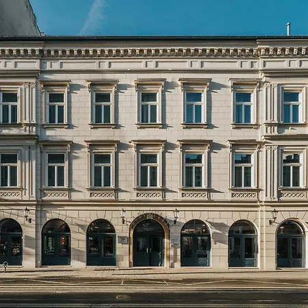 Indigo - Wawel Castle By Ihg