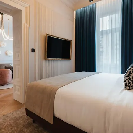 Indigo - Wawel Castle By Ihg