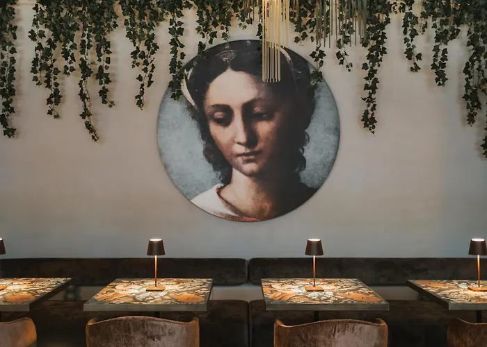 Indigo - Wawel Castle By Ihg 4*