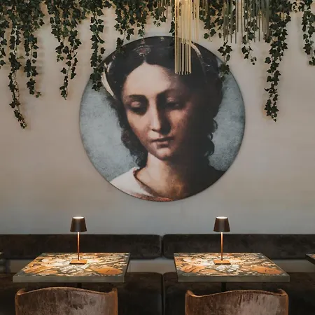 Indigo - Wawel Castle By Ihg 4*